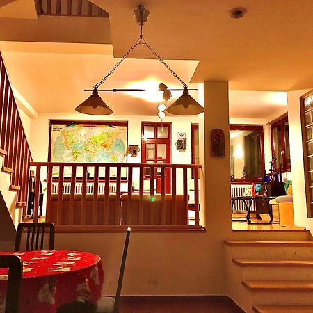 Blue Orange Hostel Skopje Ngoại thất bức ảnh