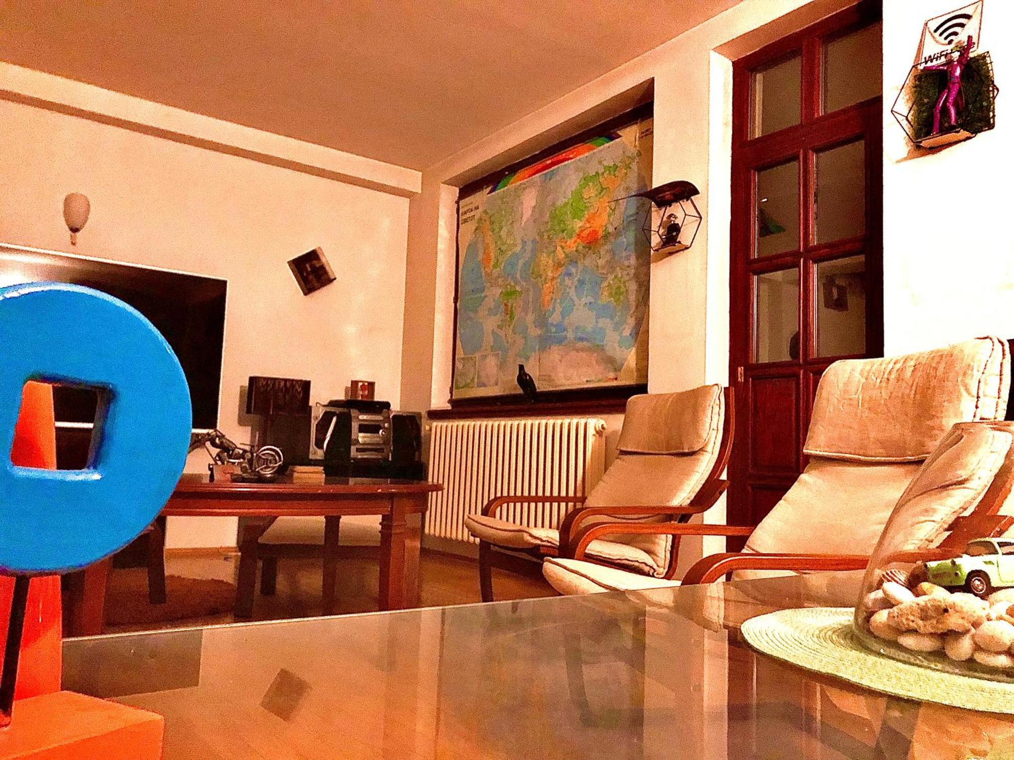 Blue Orange Hostel Skopje Ngoại thất bức ảnh